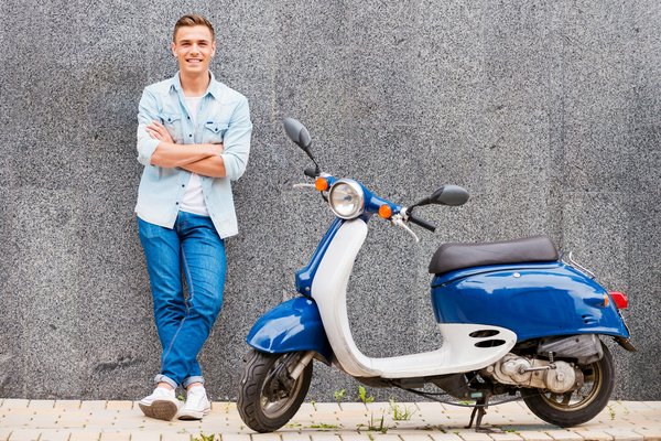 Location de scooter : les avantages écologiques et économiques