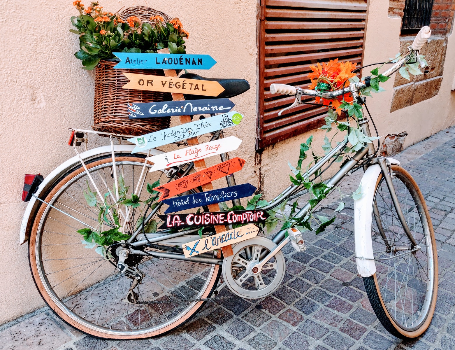 white bicycle